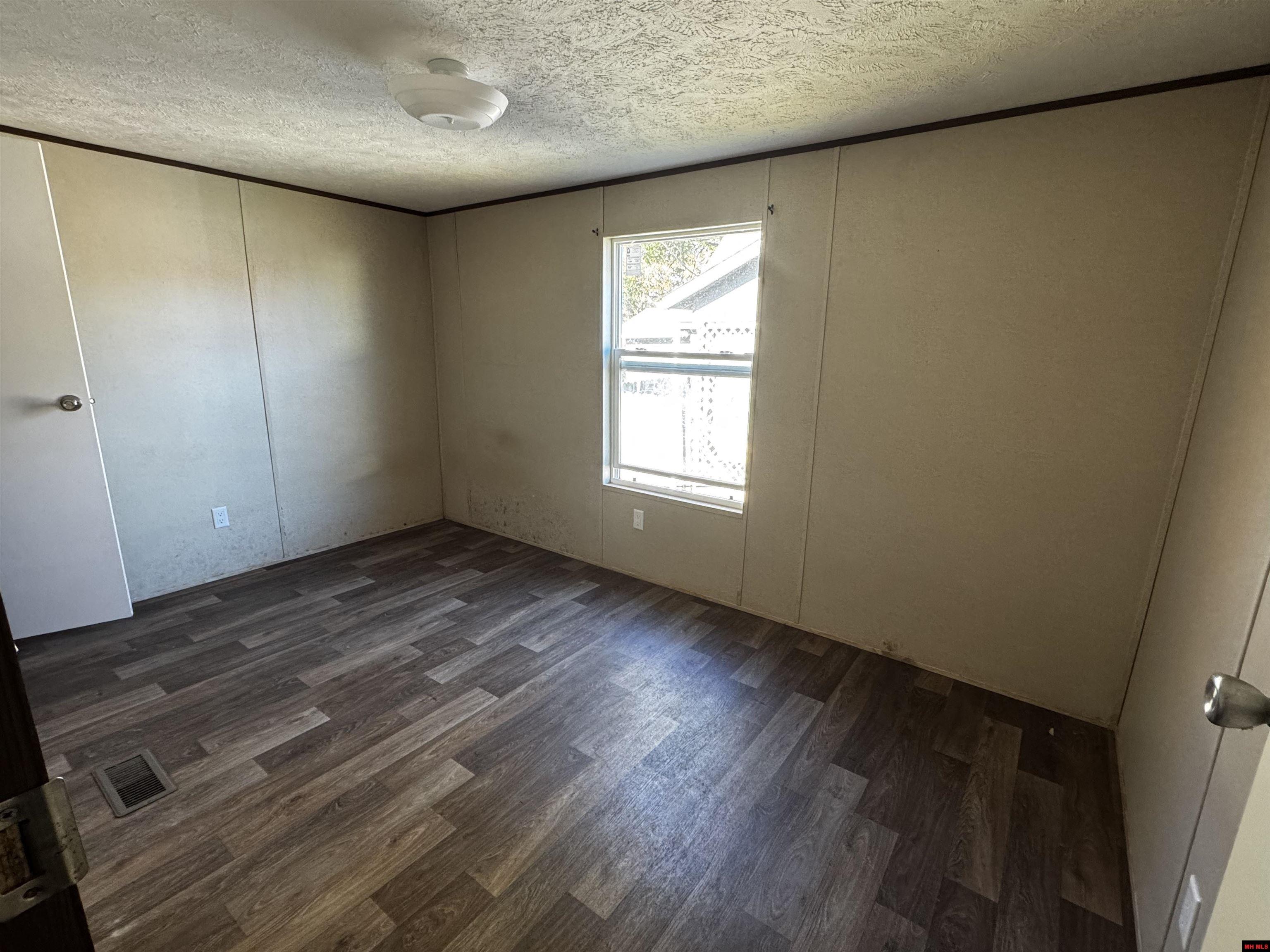 1016 HWY 223 Pineville, AR