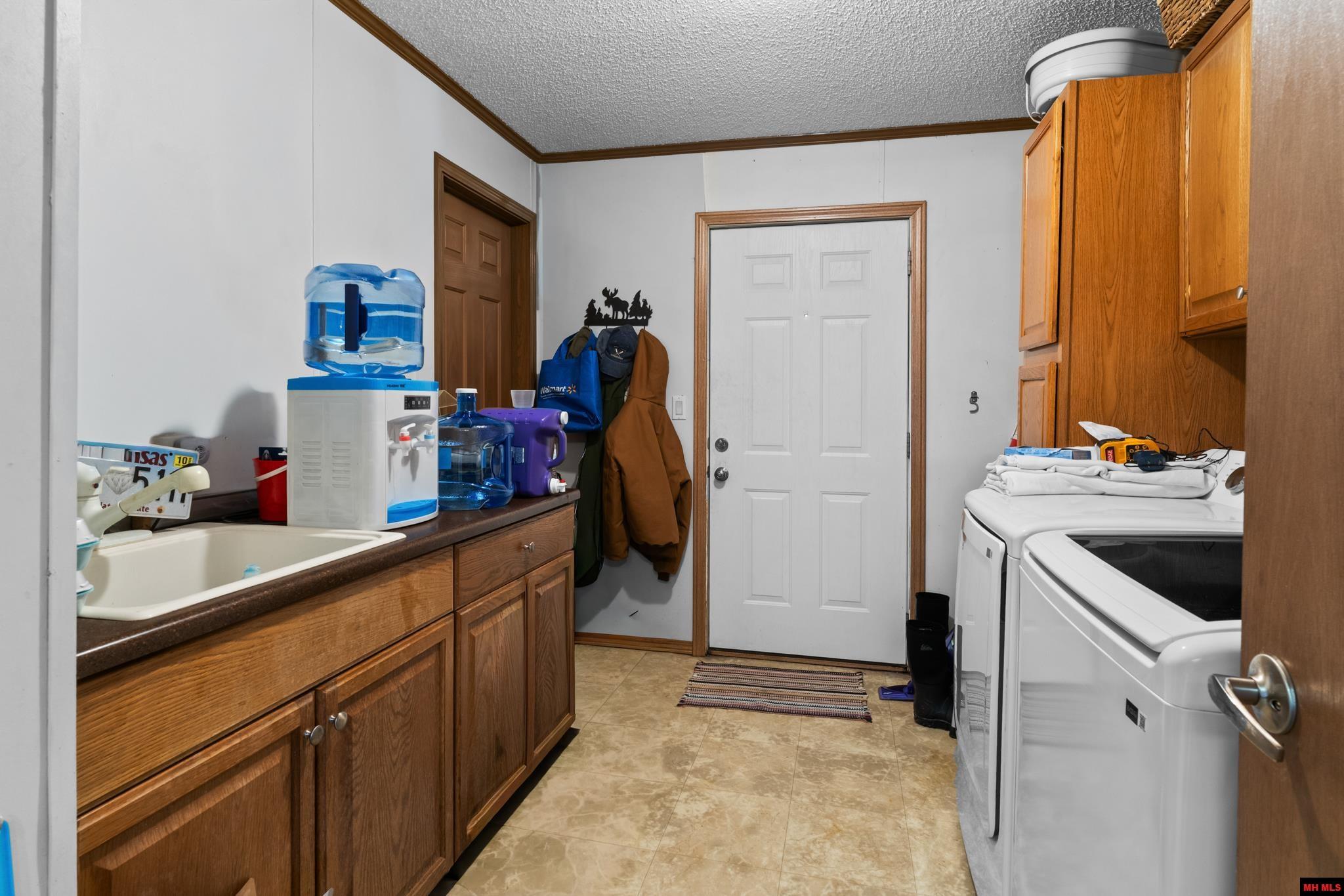 192 SUMMERWOOD LANE Flippin, AR 72634