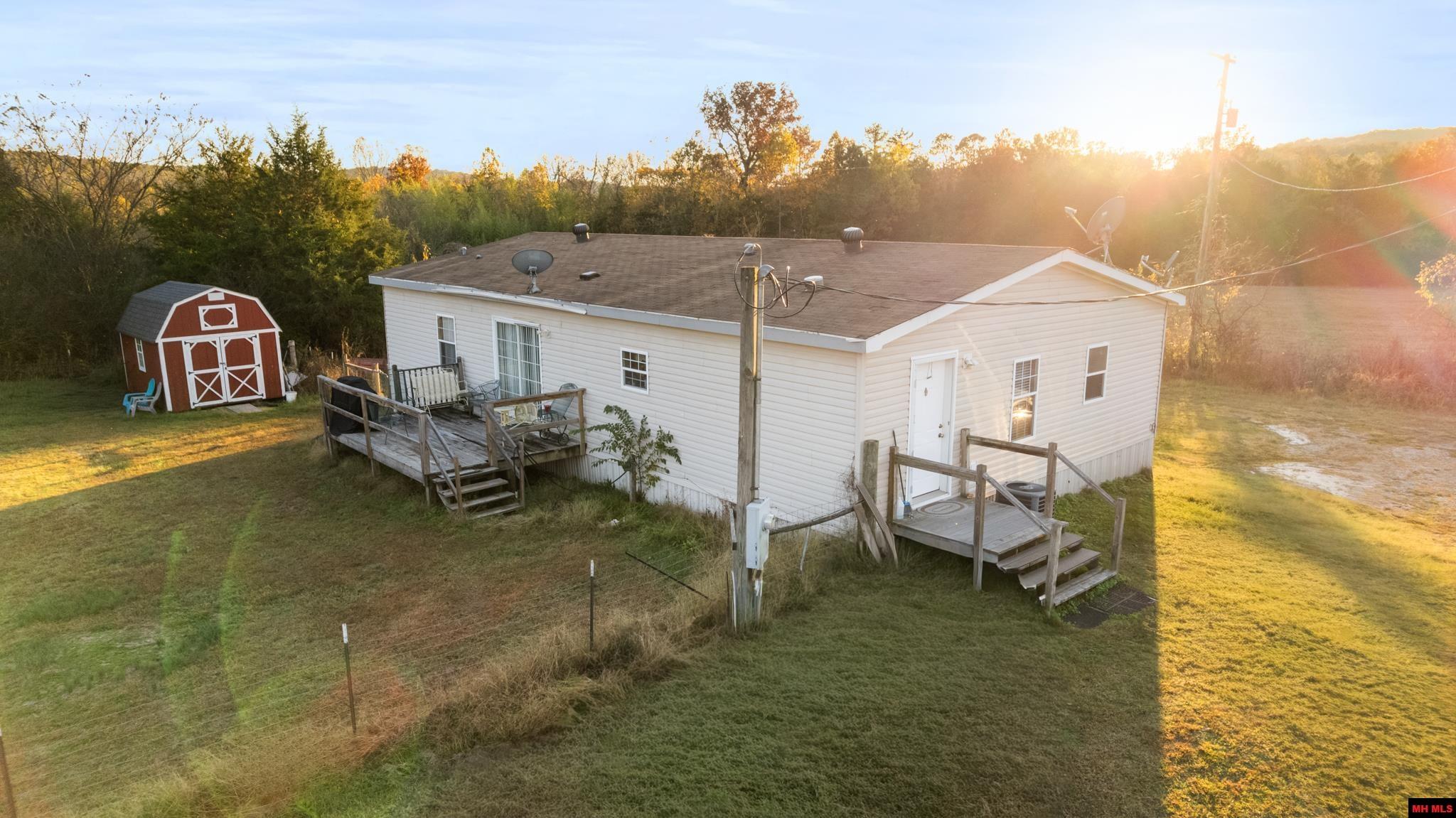 192 SUMMERWOOD LANE Flippin, AR 72634