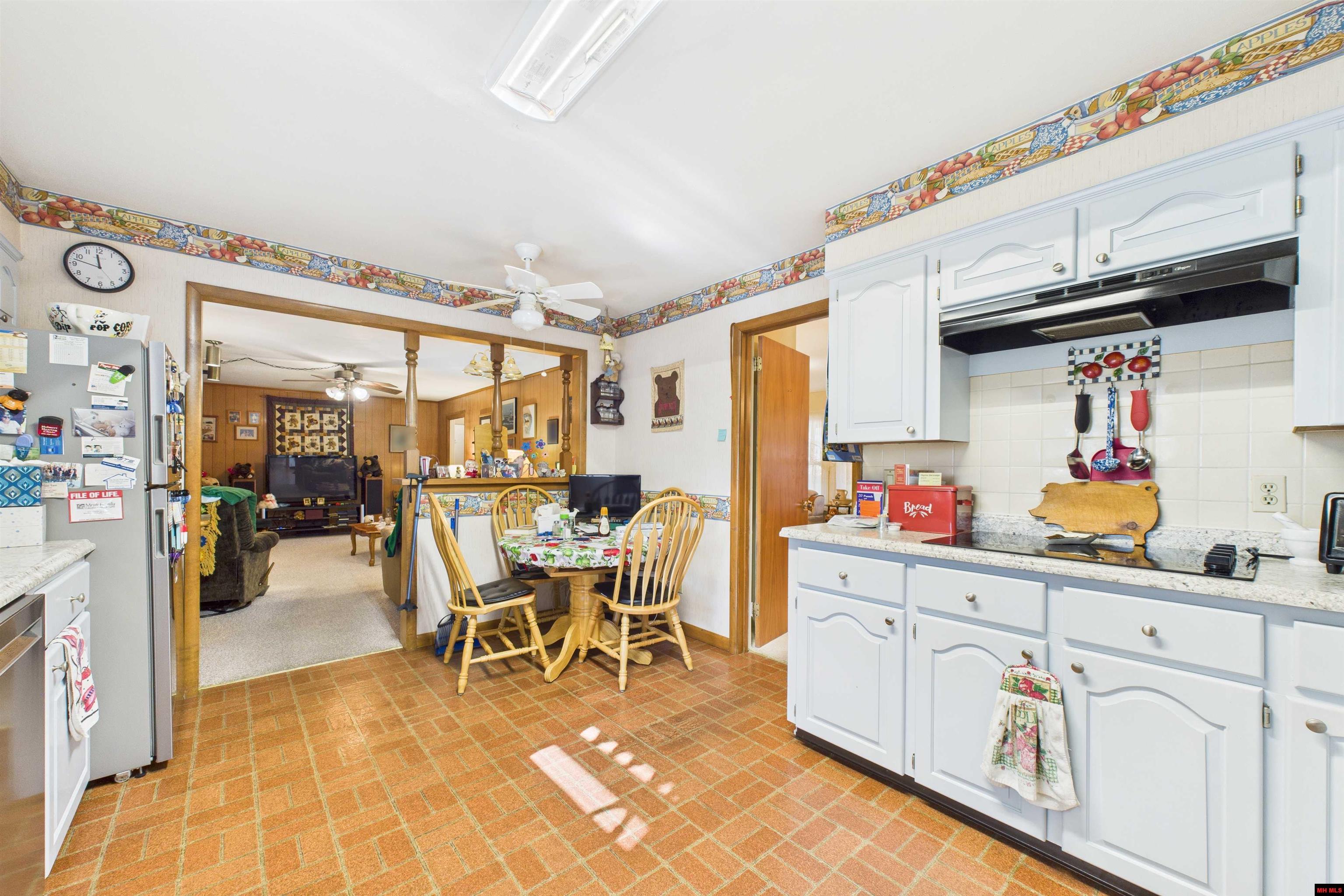 910 WINDBROOK STREET Mountain Home, AR