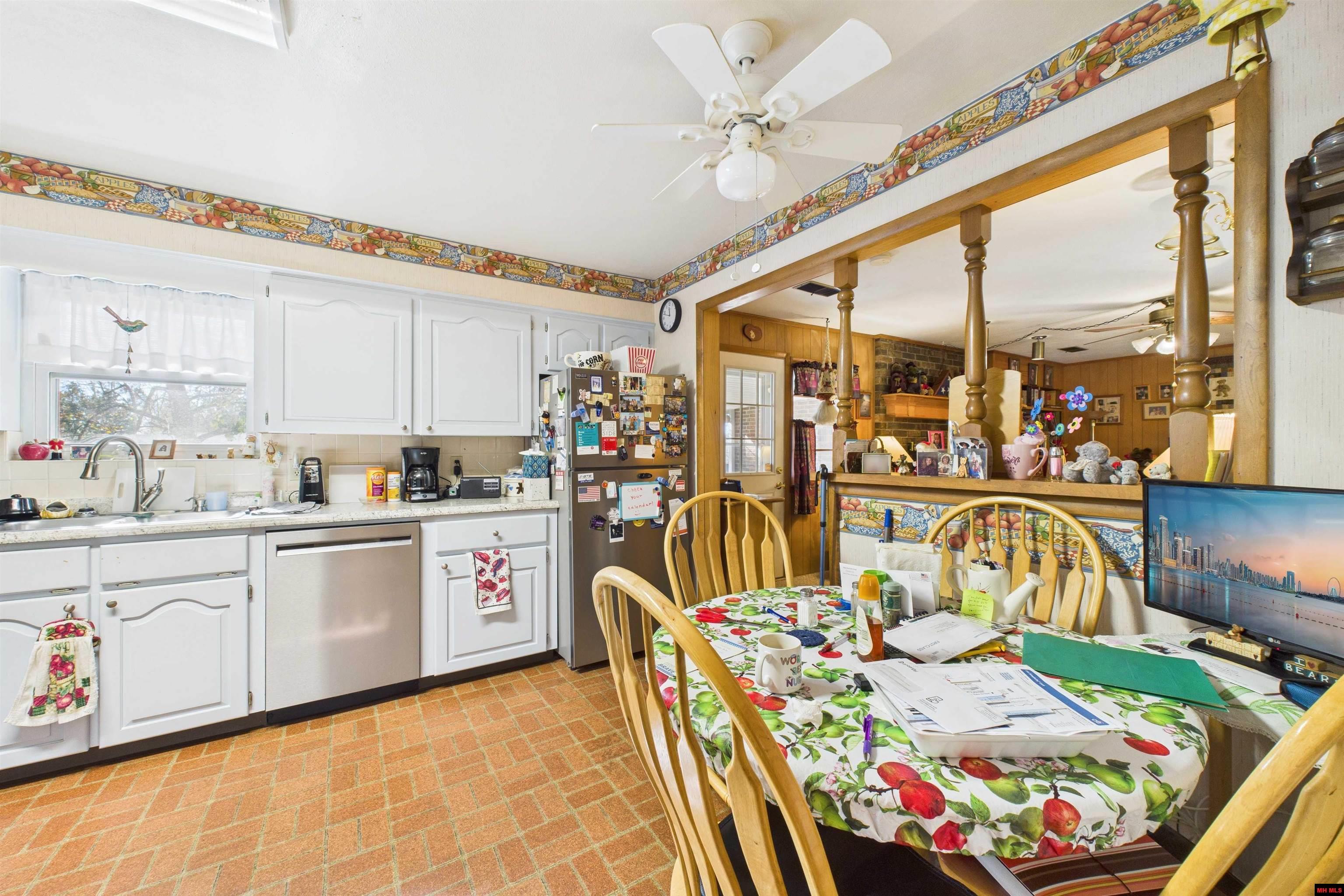 910 WINDBROOK STREET Mountain Home, AR