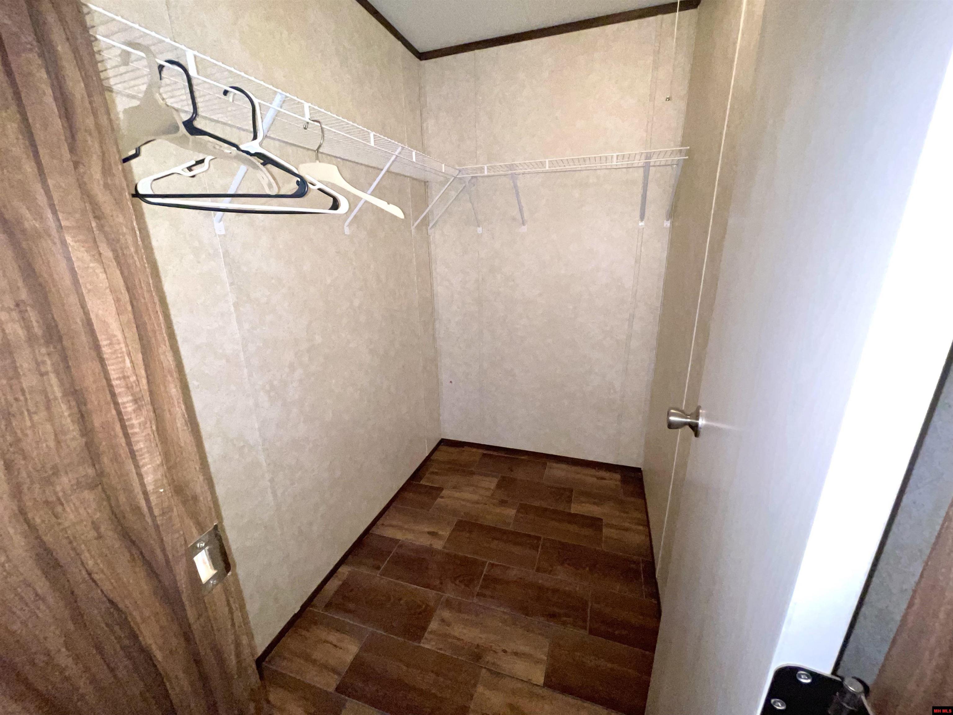 1044 Springwood Drive