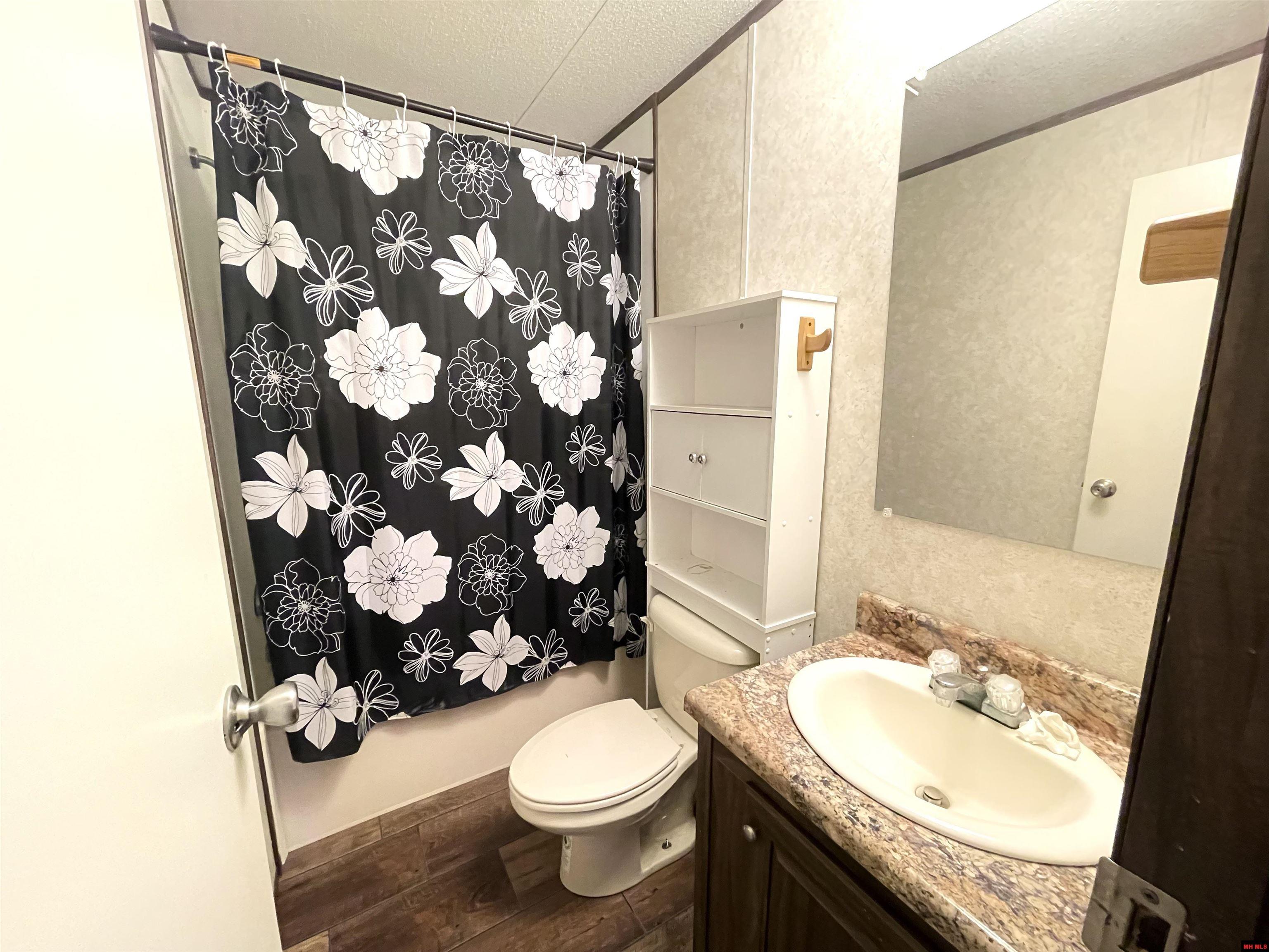 1044 Springwood Drive