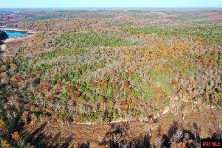 002-04087-000 Chappie Lane