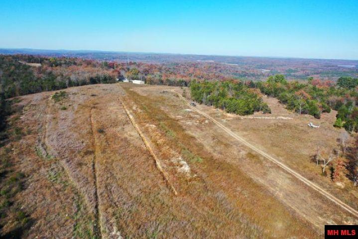 002-04087-000 Chappie Lane