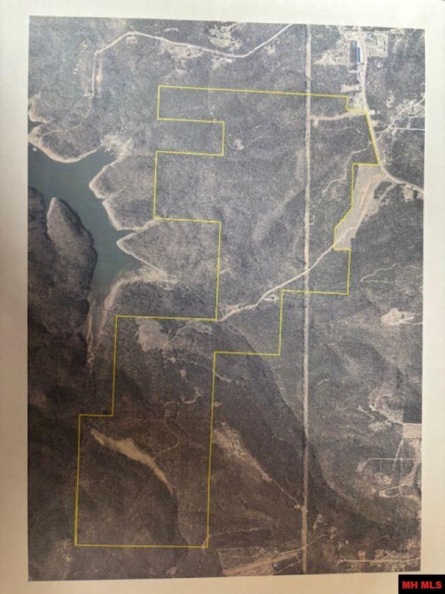 002-04087-000 Chappie Lane