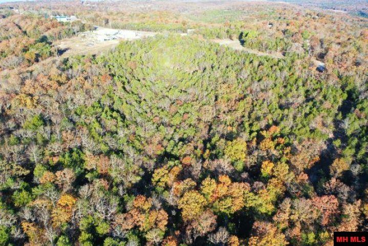 002-04087-000 Chappie Lane