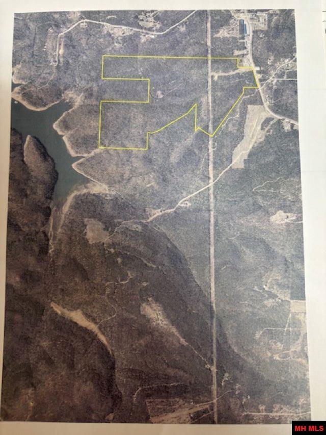 001-00776-000 Chappie Lane