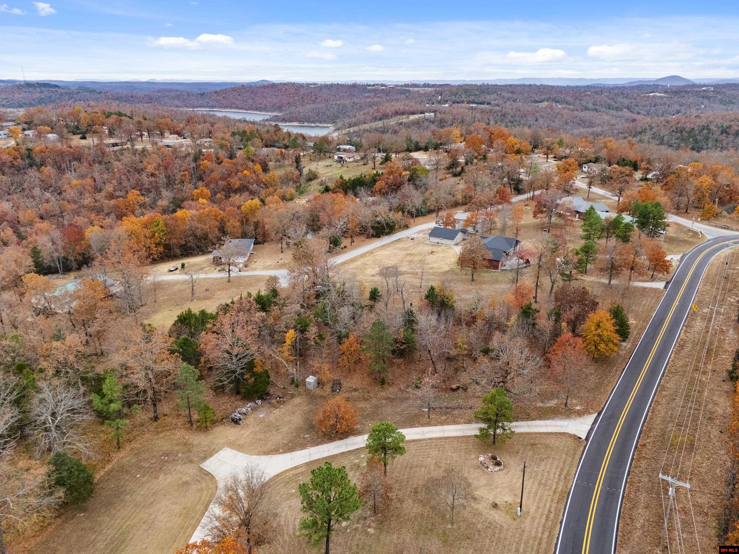 002-09984-000 Sycamore Road