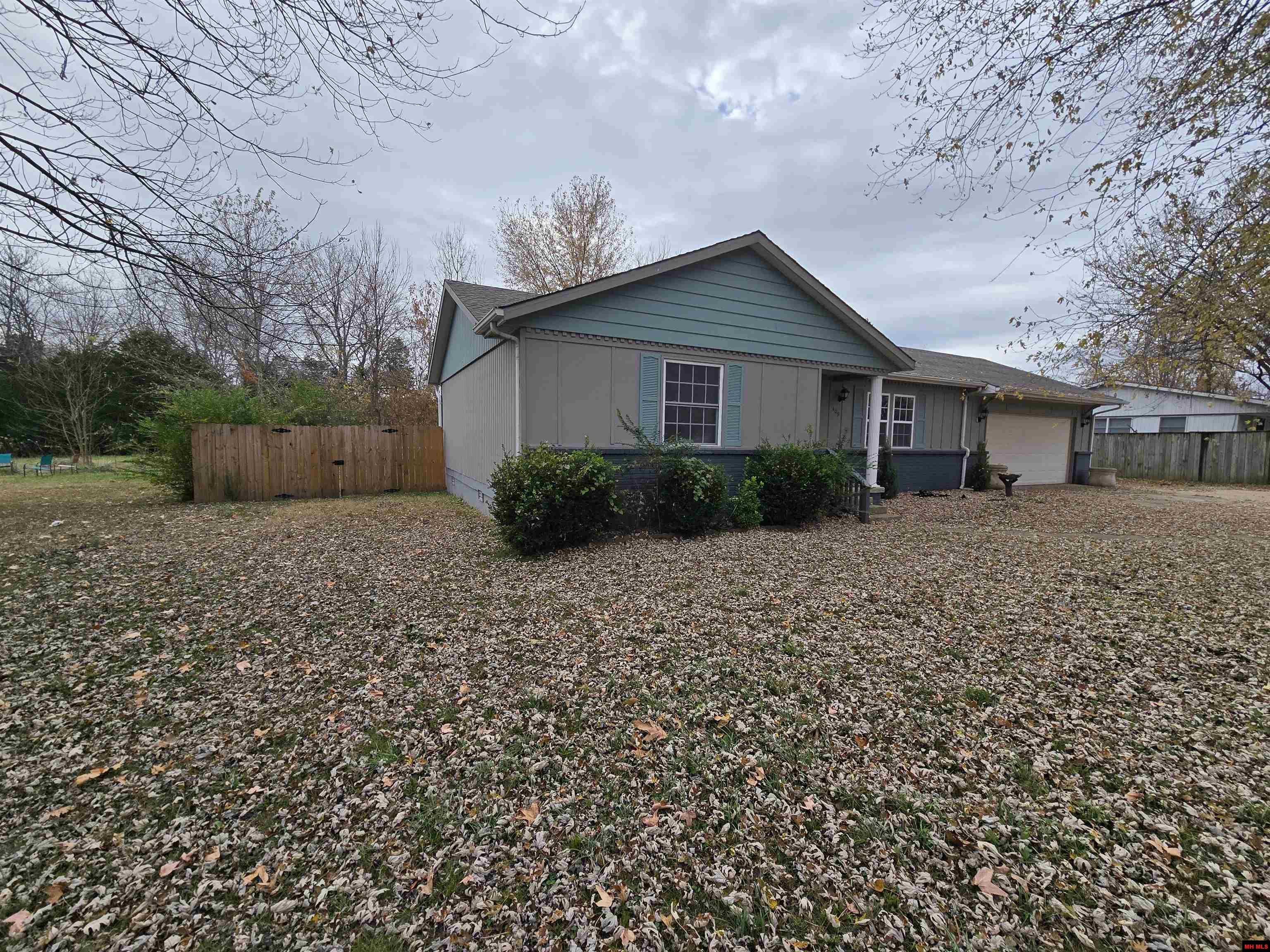 409 Bomber Boulevard