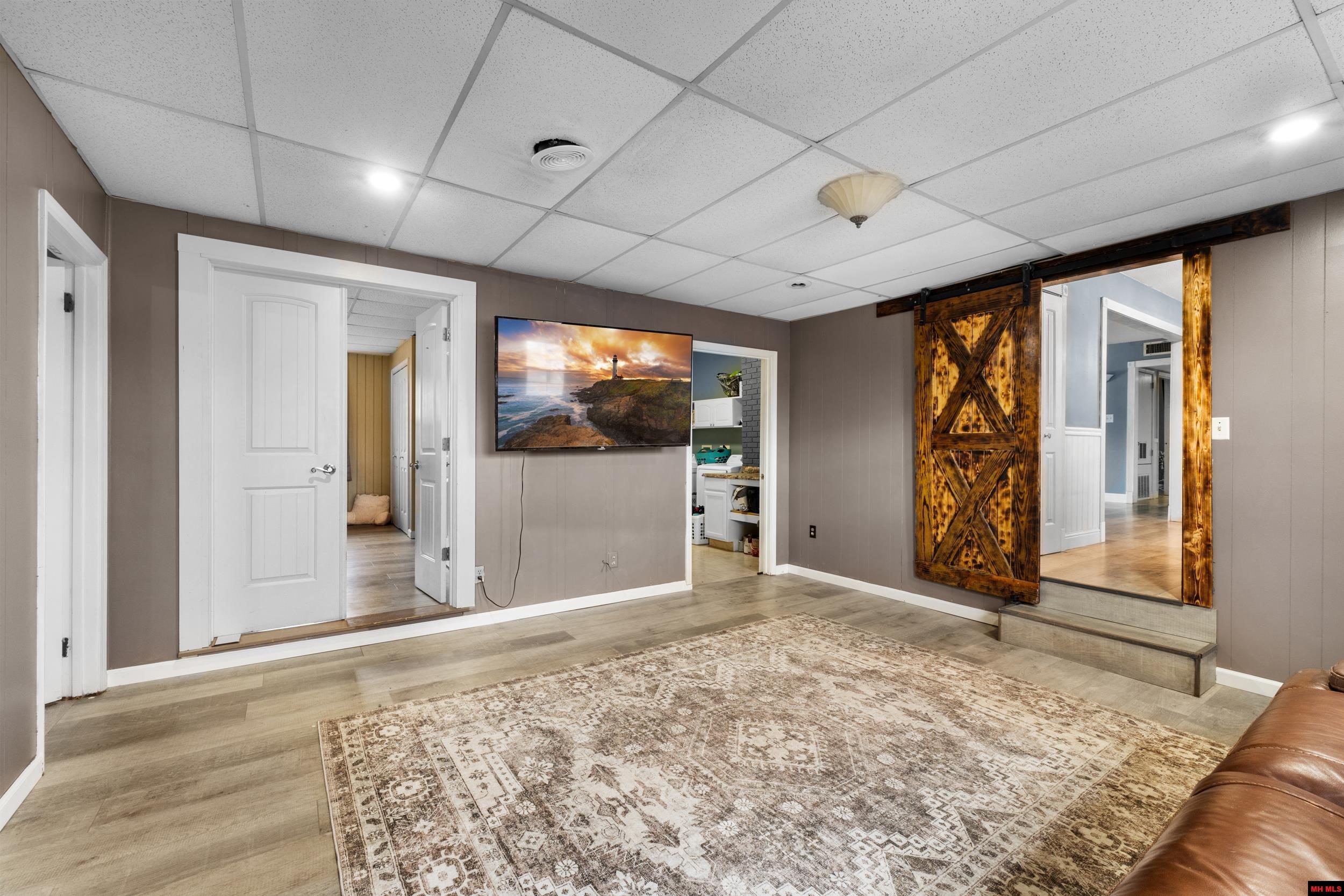 408 E Sanford Street