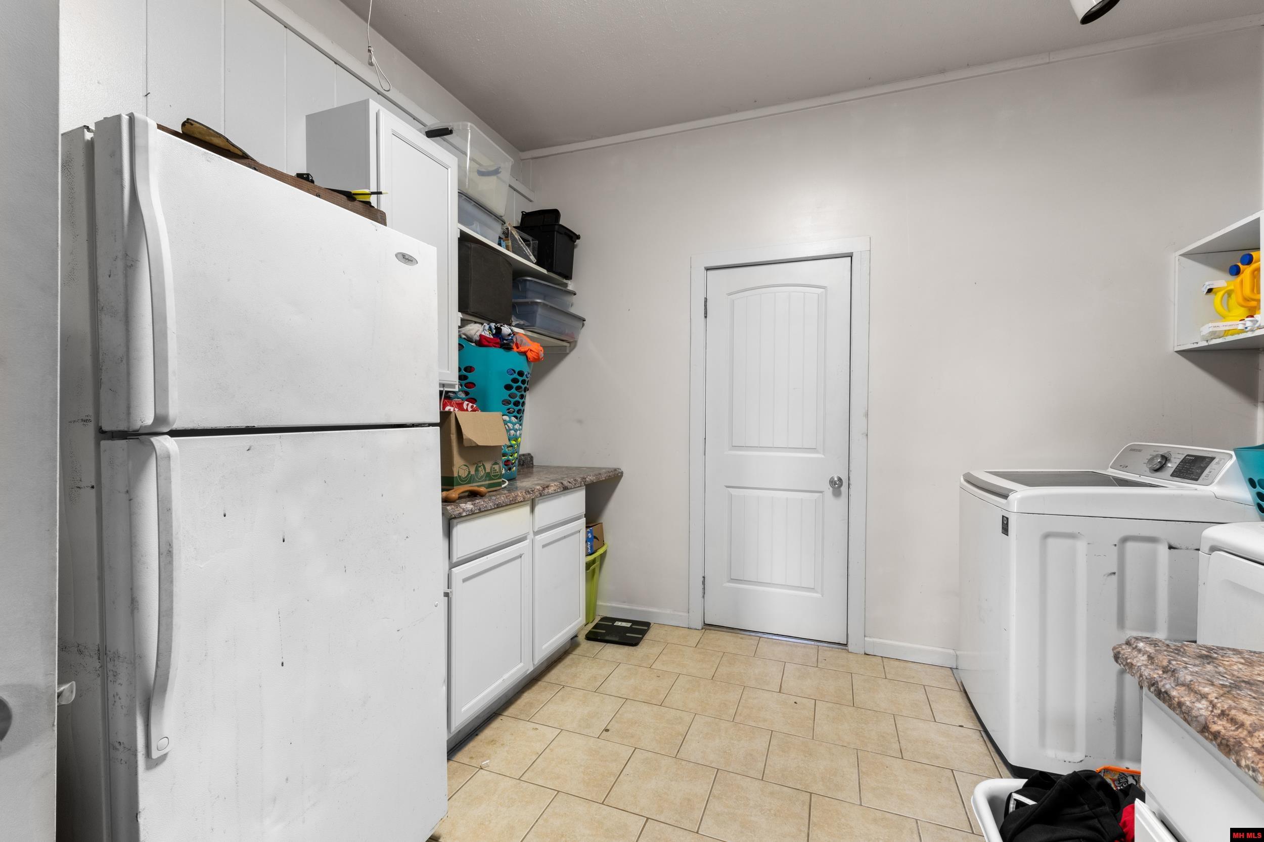 408 E Sanford Street