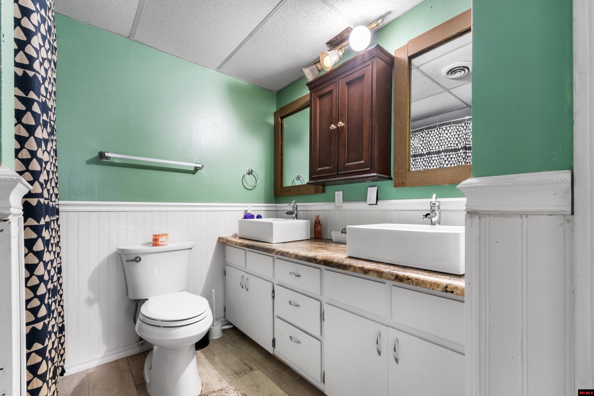 408 E Sanford Street