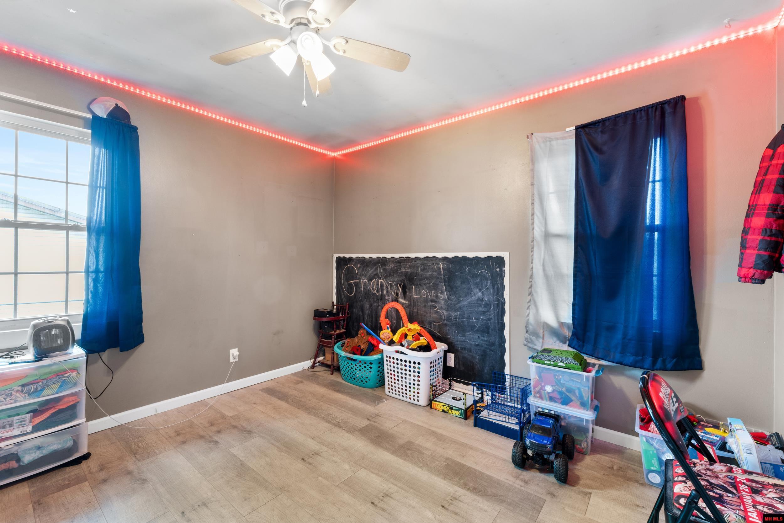 408 E Sanford Street