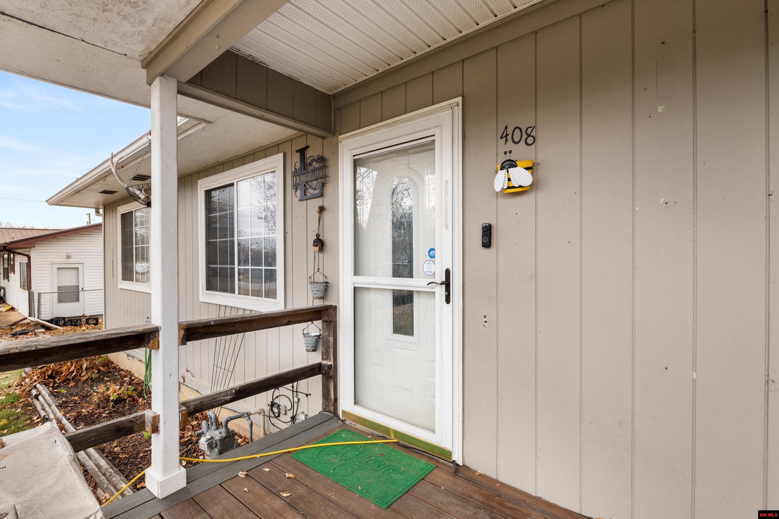 408 E Sanford Street