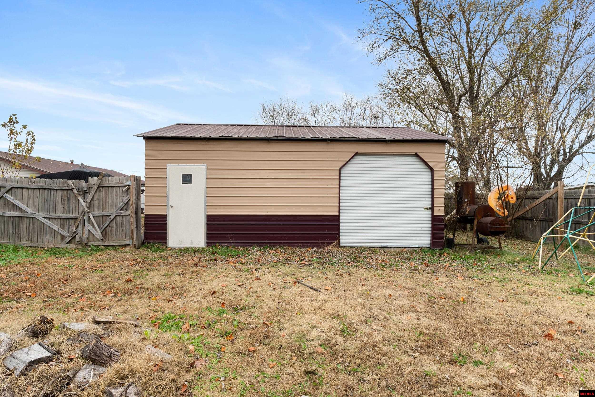 408 E Sanford Street