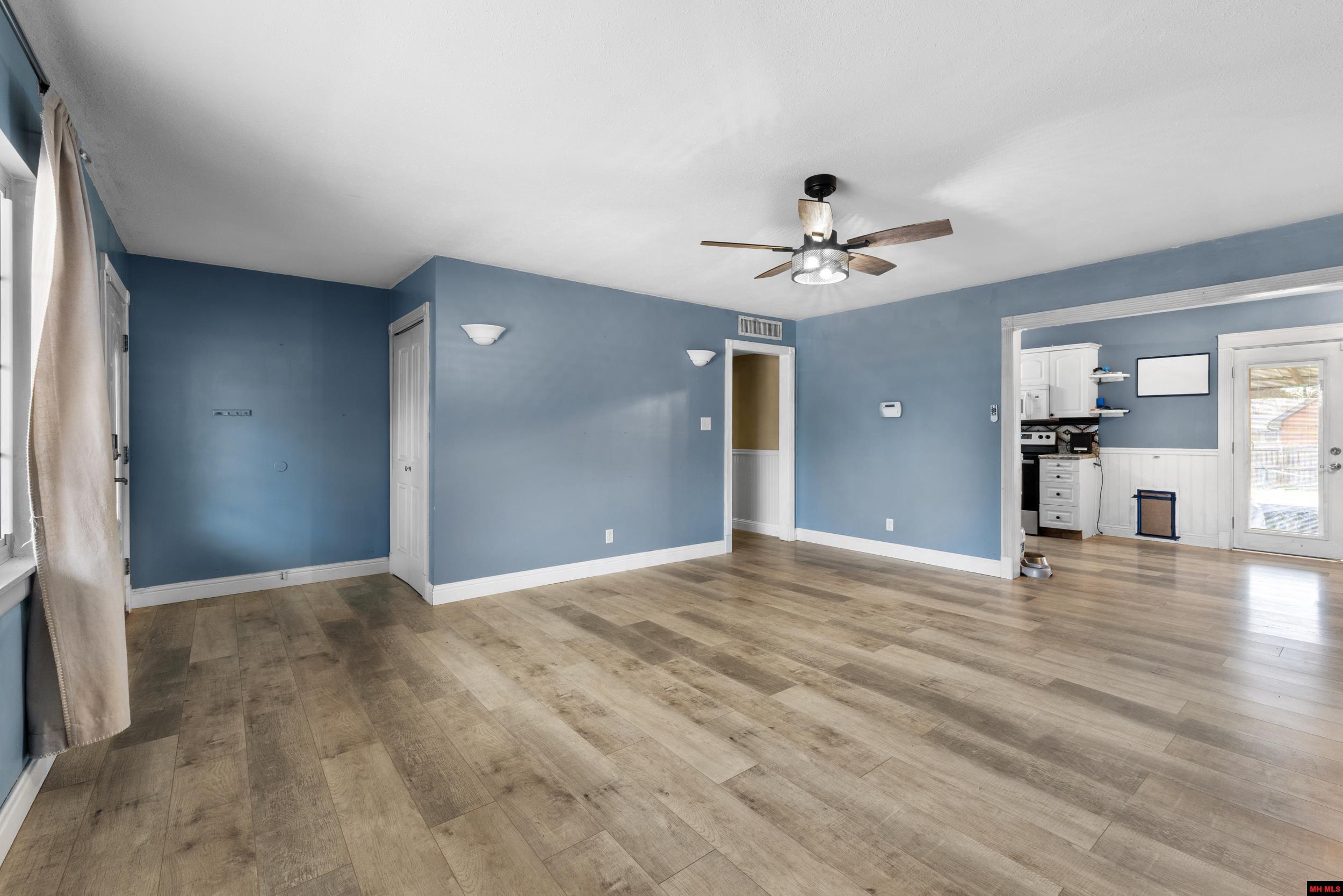 408 E Sanford Street