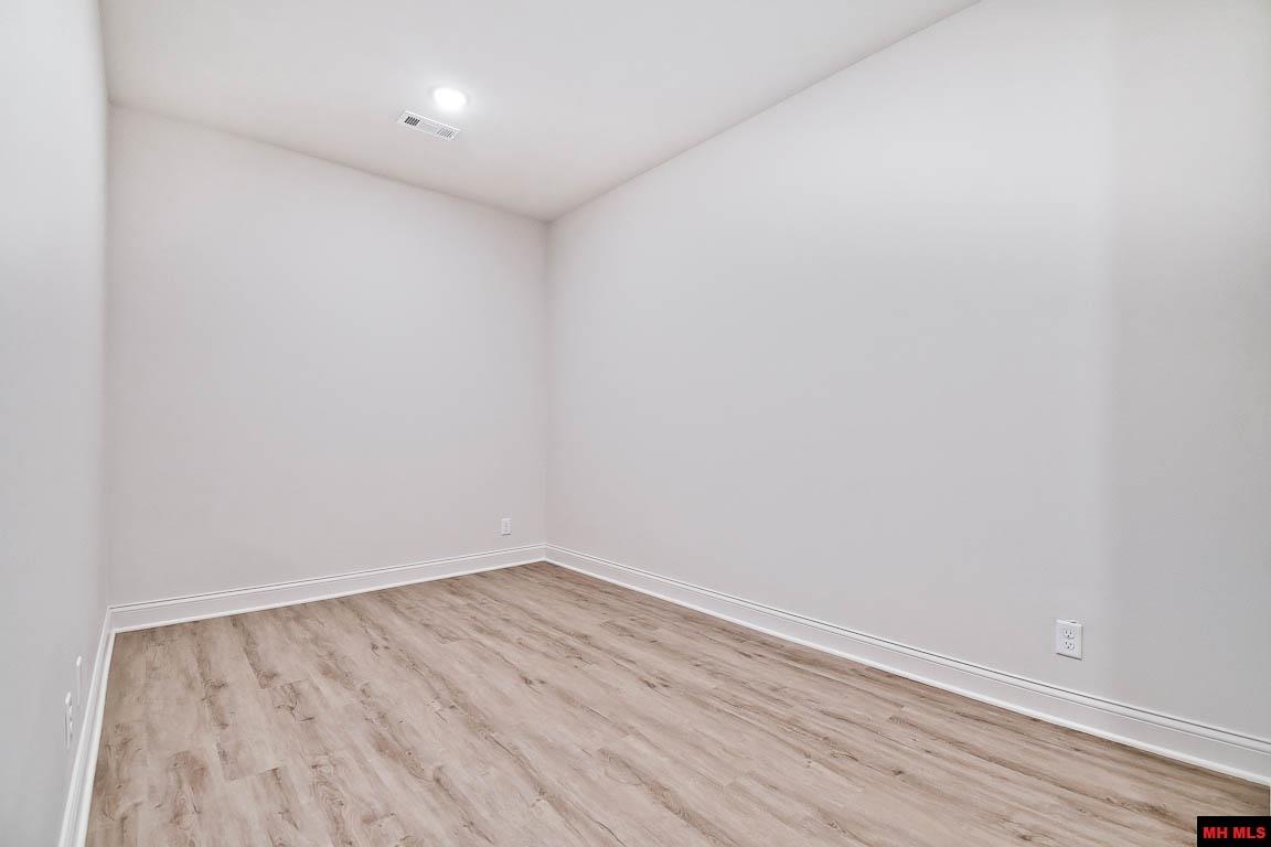 1023 Nottington Street