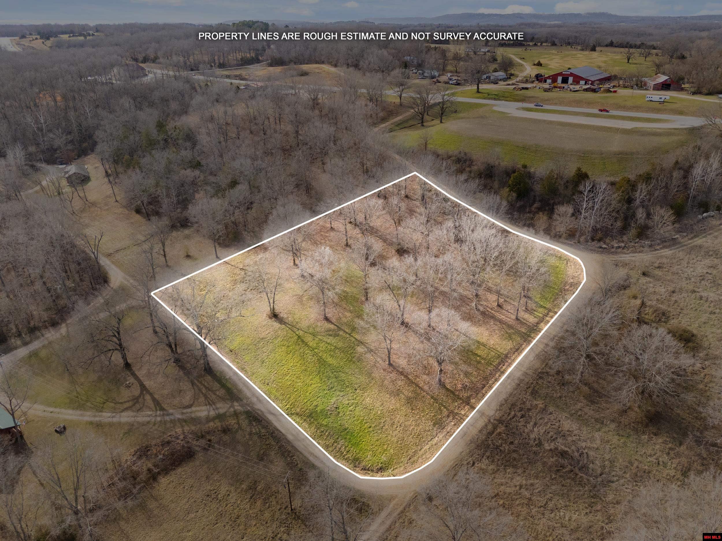 490-00001-008 Fox Chase Drive