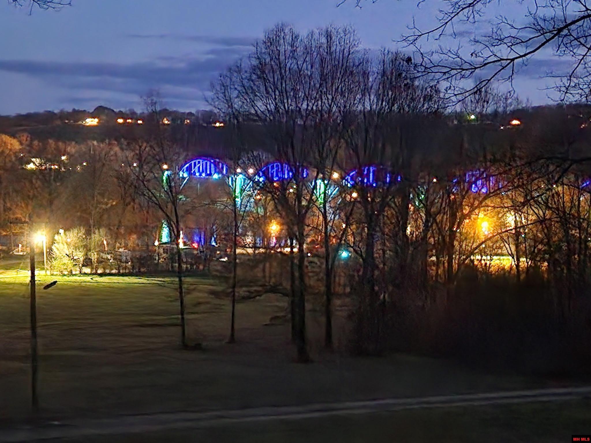 490-00001-008 Fox Chase Drive