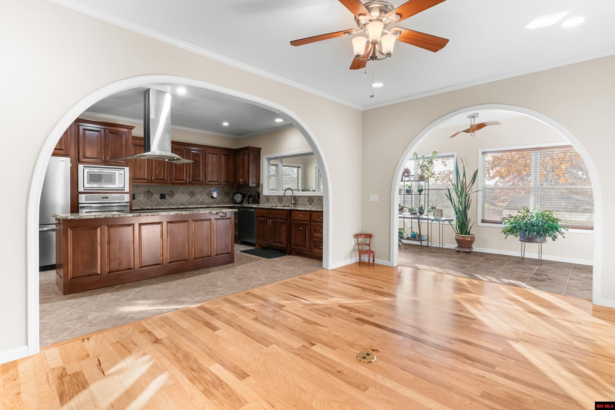 543 Green Valley Drive