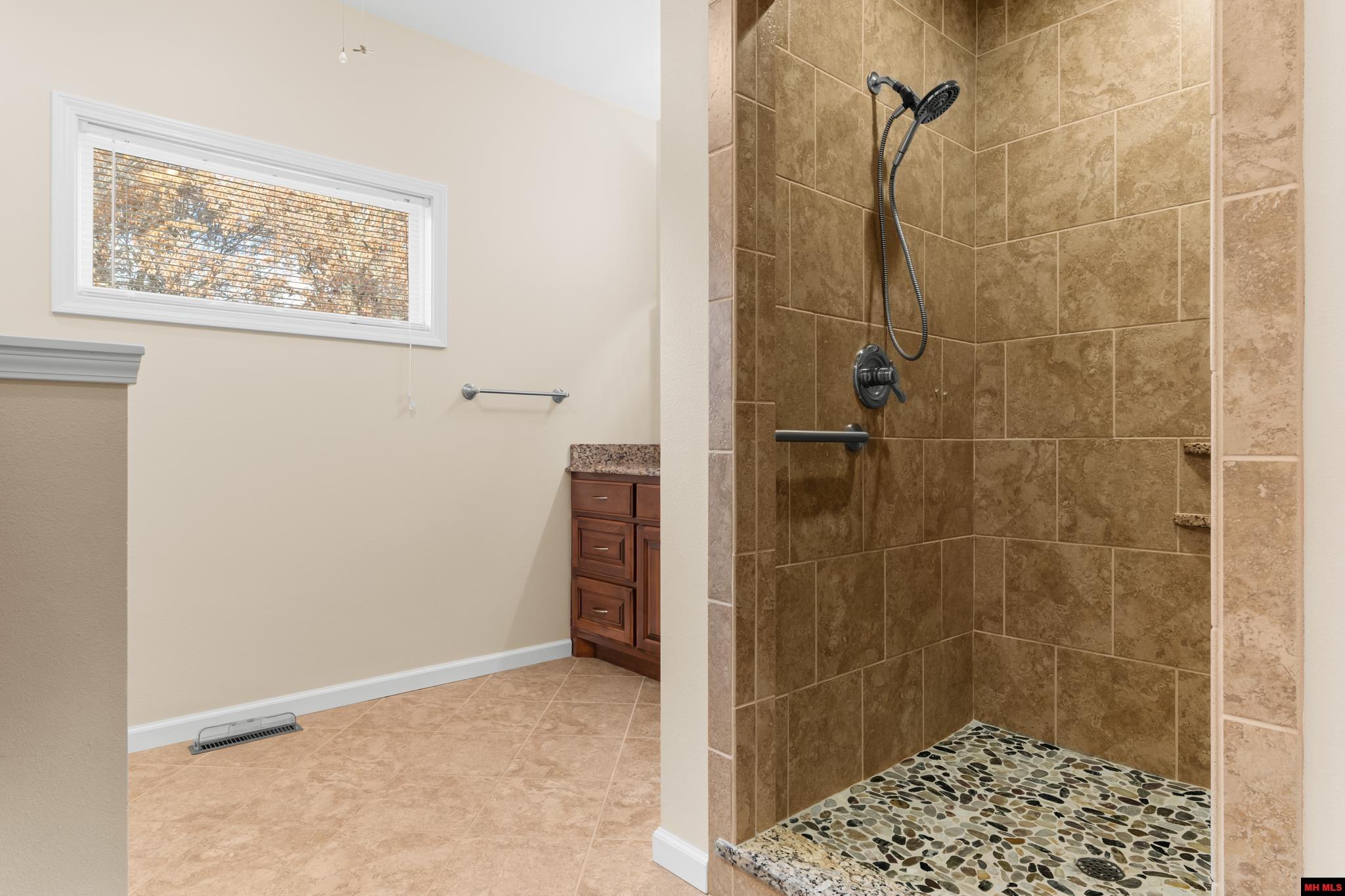 543 GREEN VALLEY DRIVE Mountain Home, AR 72653