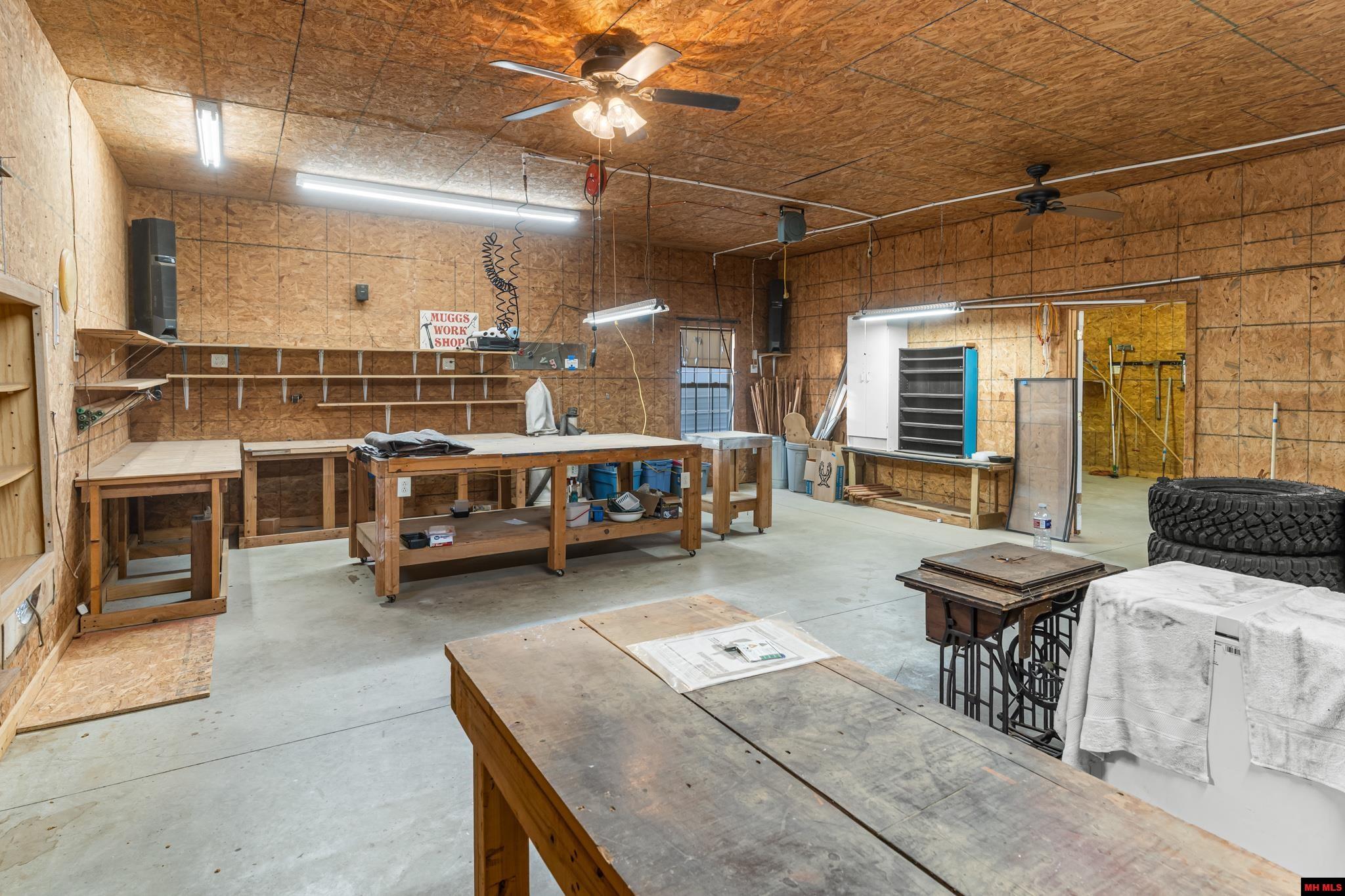 543 GREEN VALLEY DRIVE Mountain Home, AR 72653