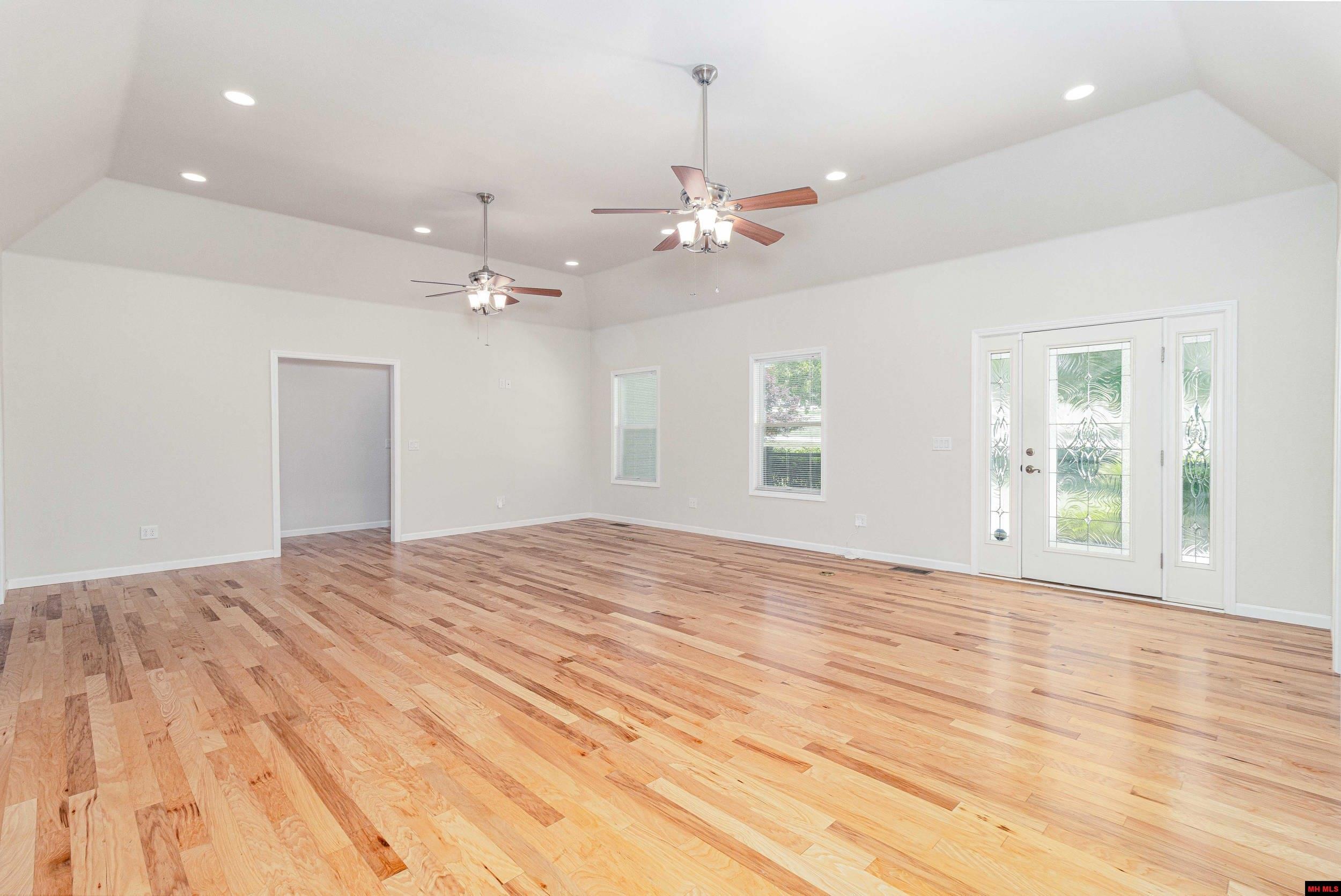 543 GREEN VALLEY DRIVE Mountain Home, AR 72653