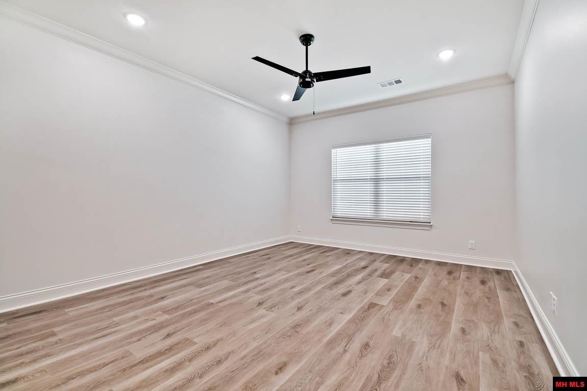 1027 Nottington Street