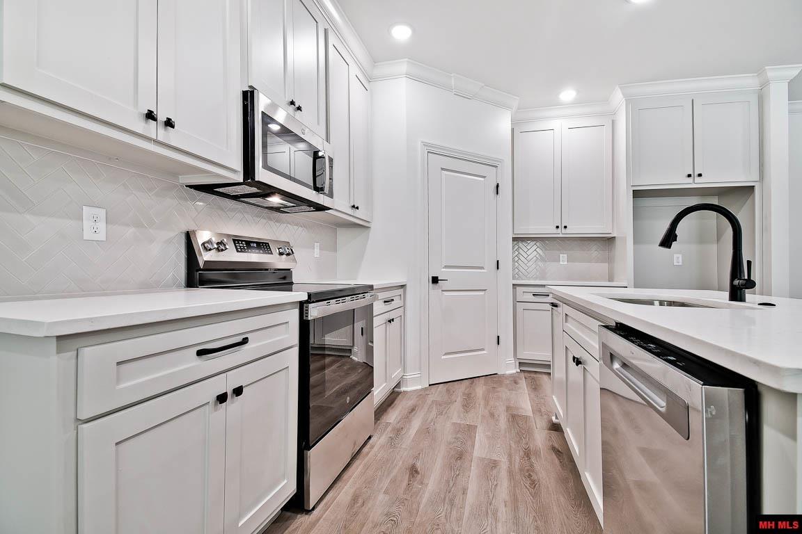 1027 Nottington Street