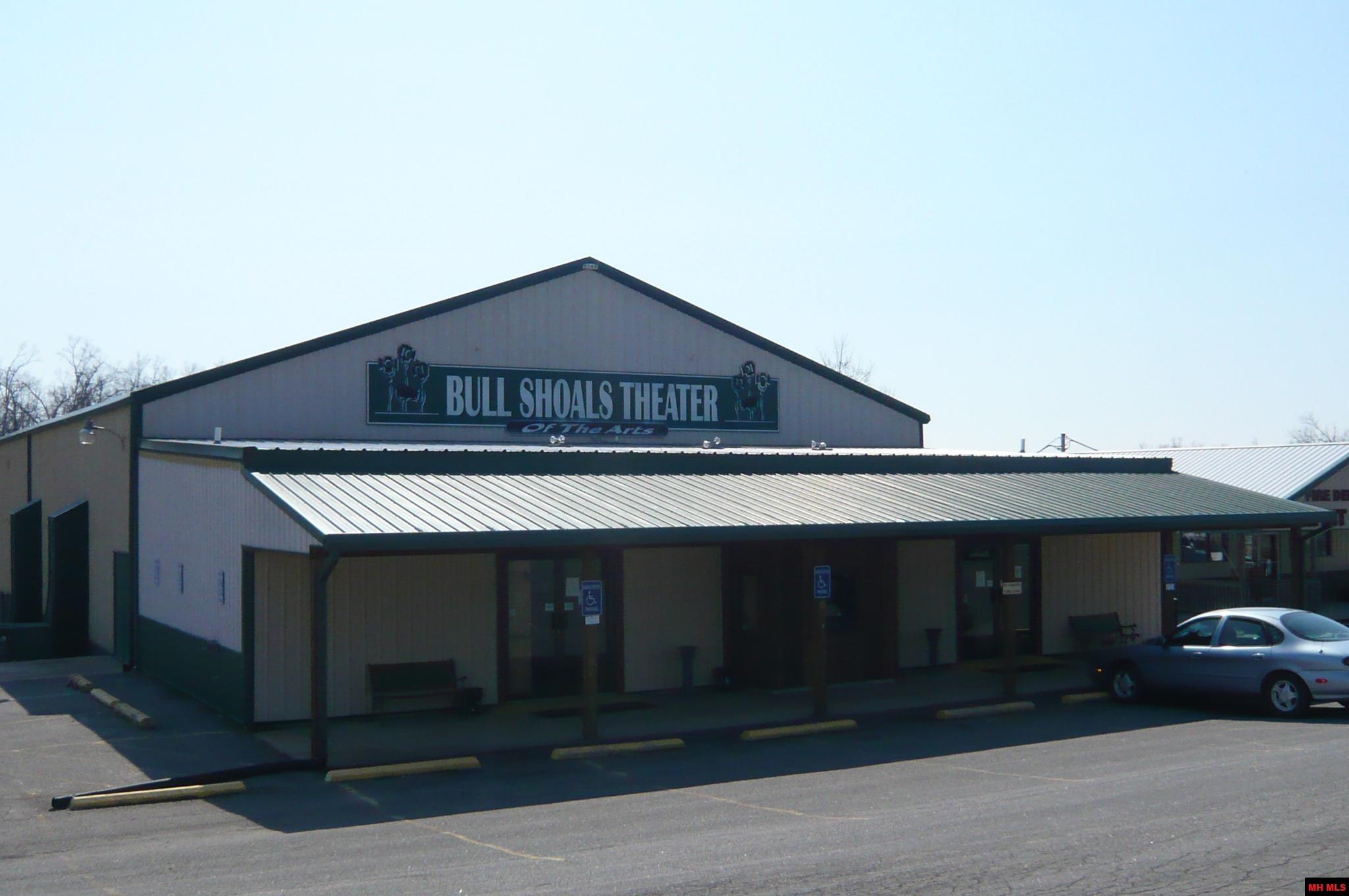 760-25349-000 Versailles Drive