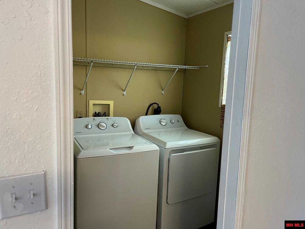 1203 Glenbriar Court