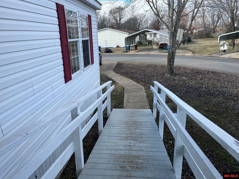 1203 Glenbriar Court