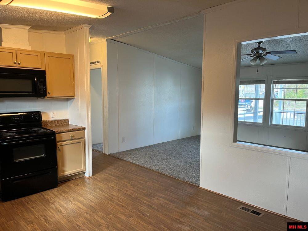 1203 Glenbriar Court