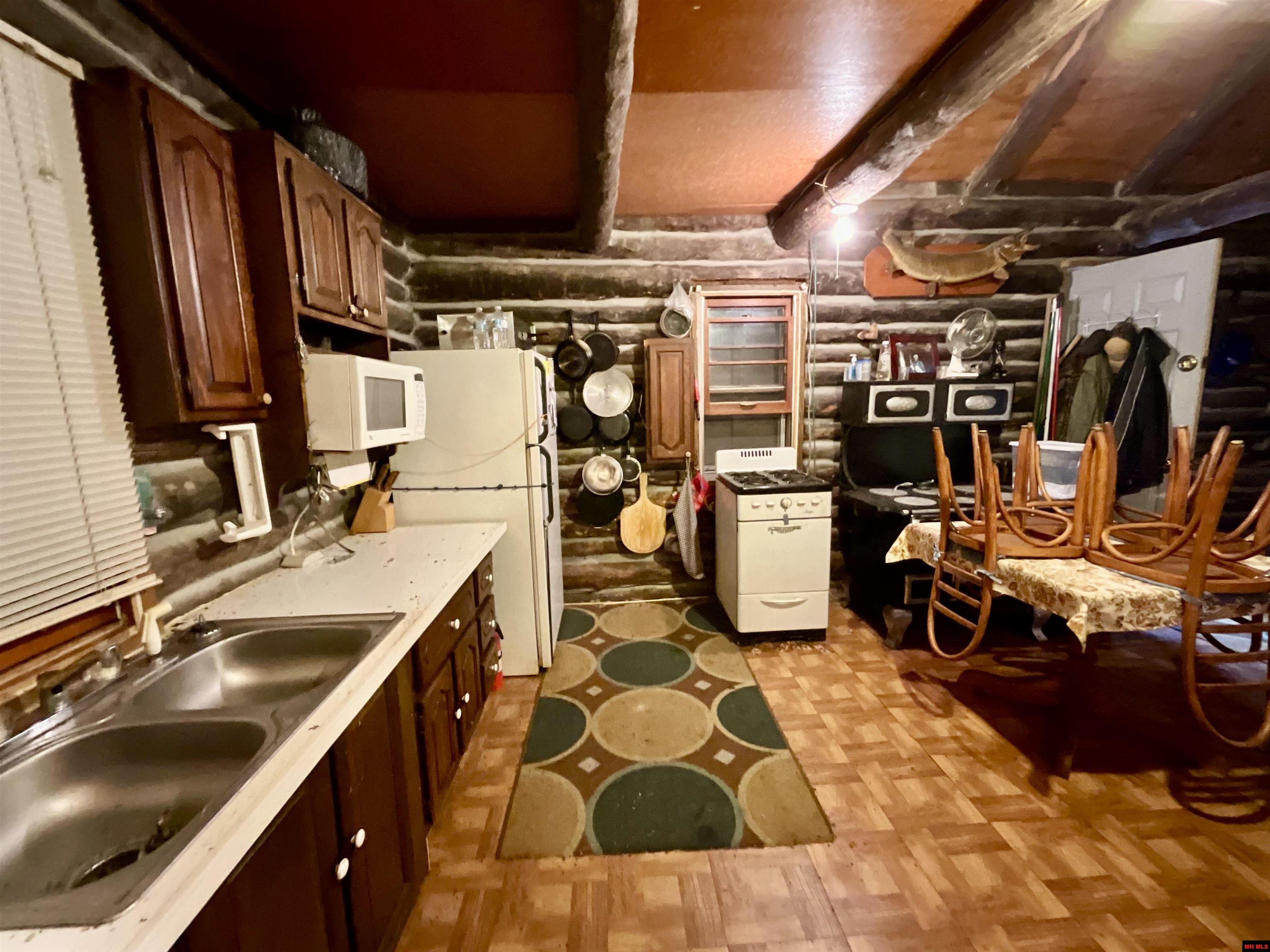 180111000000001 LEDBETTER HOLLOW Theodosia, MO