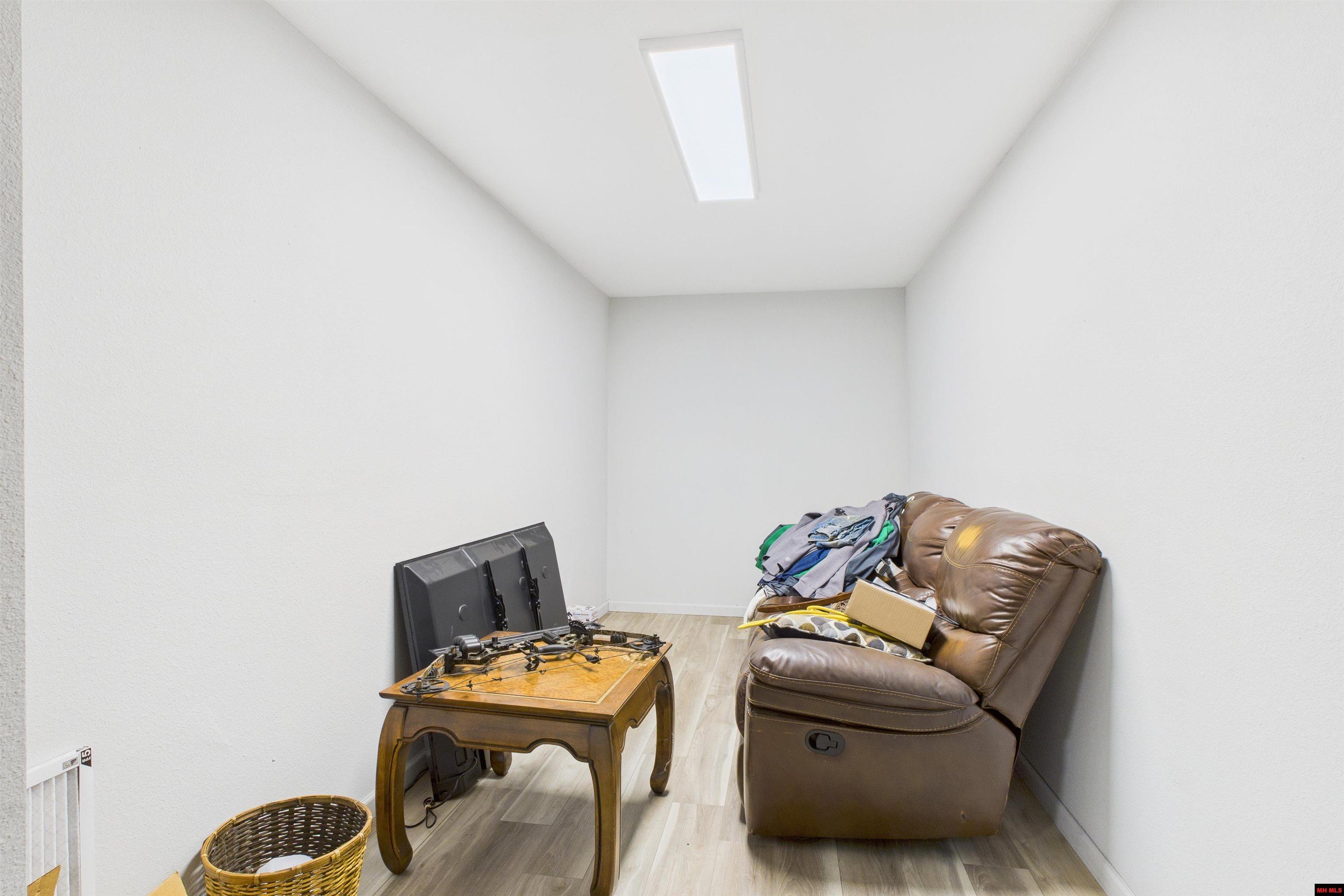 1300 & 1306 E MAIN STREET Flippin, AR