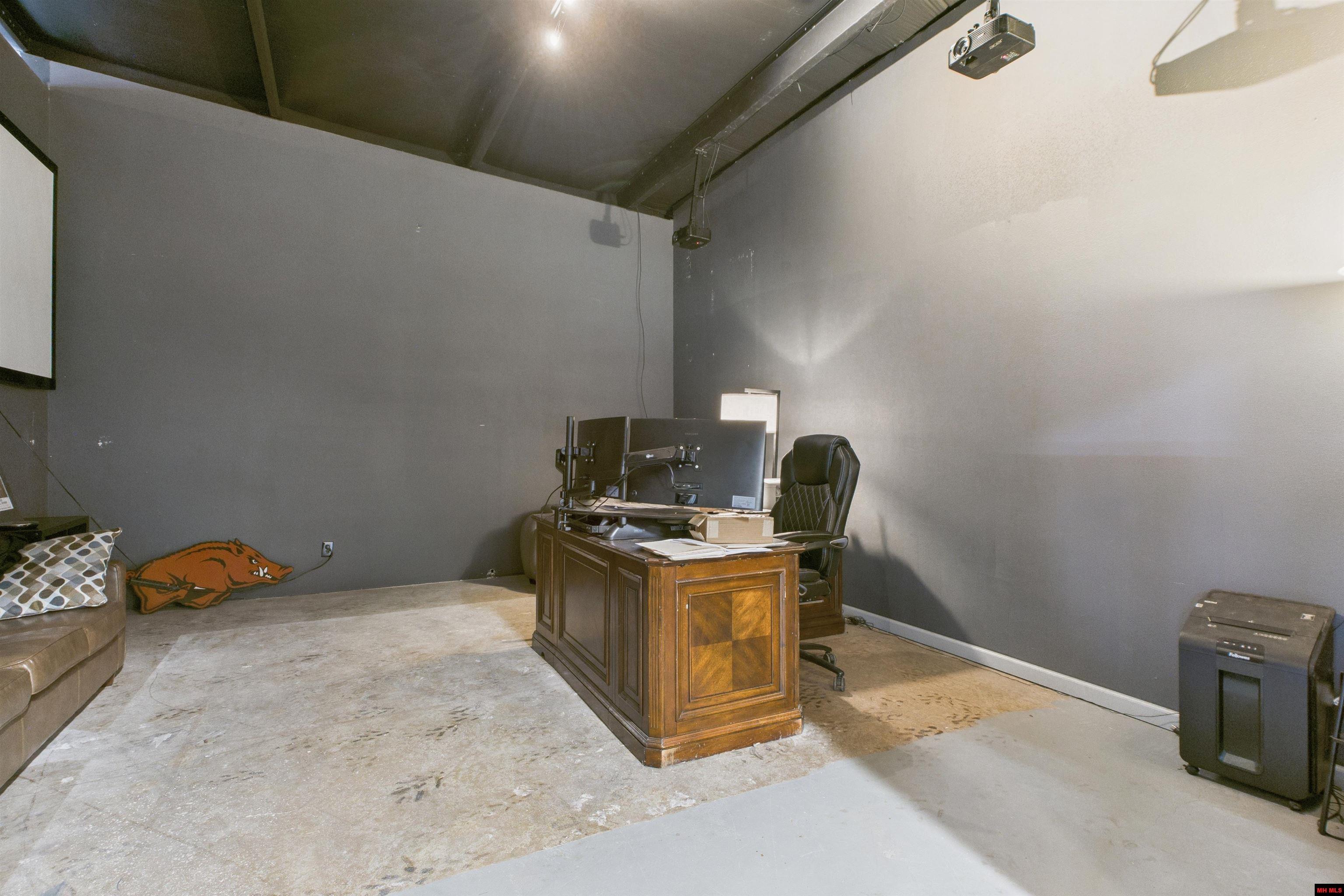 1300 & 1306 E MAIN STREET Flippin, AR