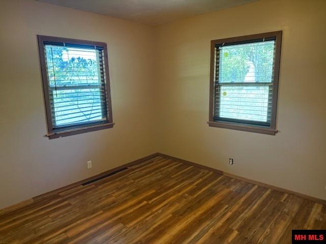 144 Woods Point Road