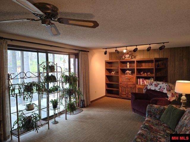 104 White Heron Circle