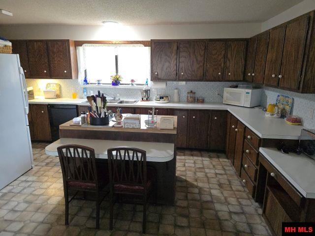 104 White Heron Circle