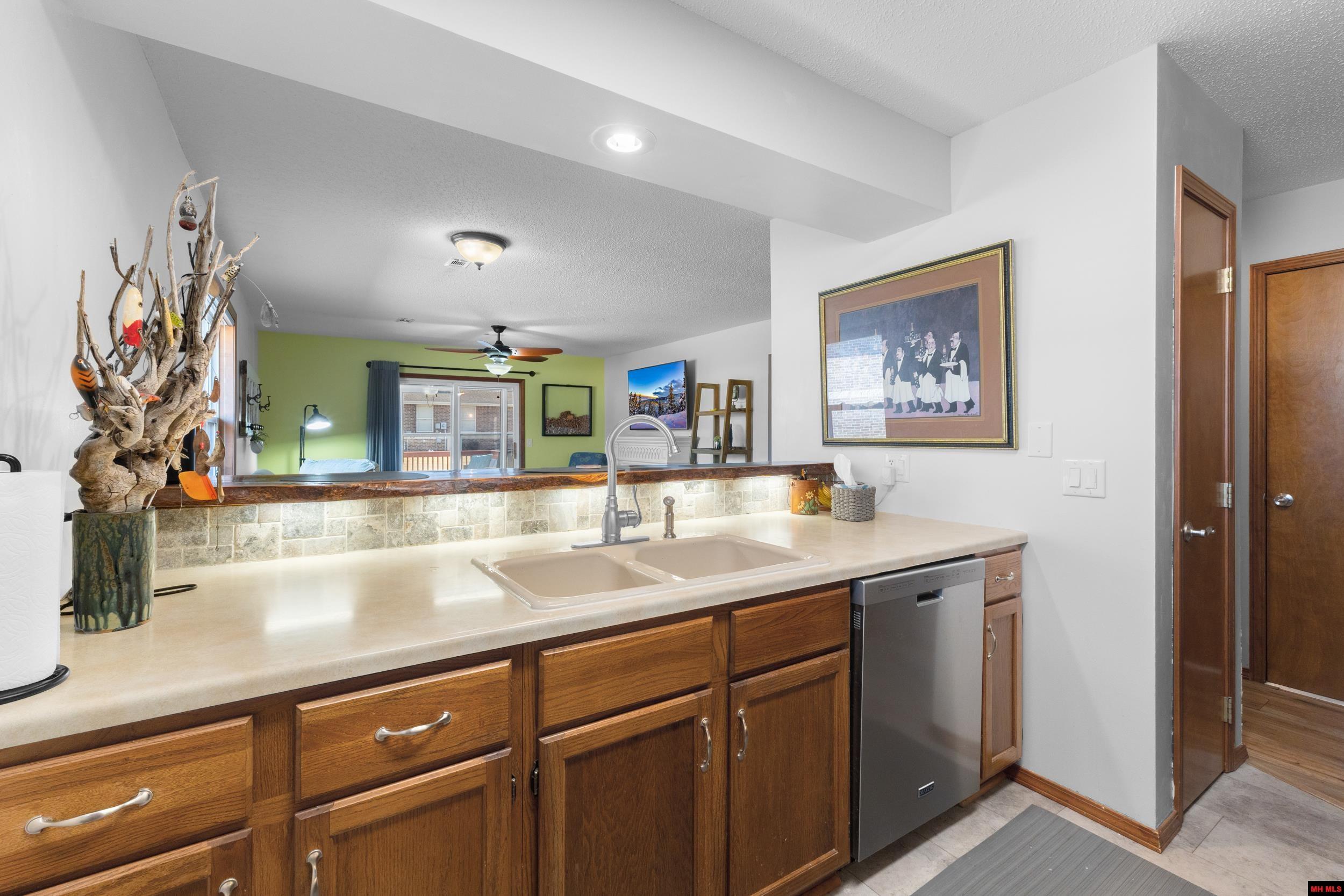 1522 Meadowhill Drive