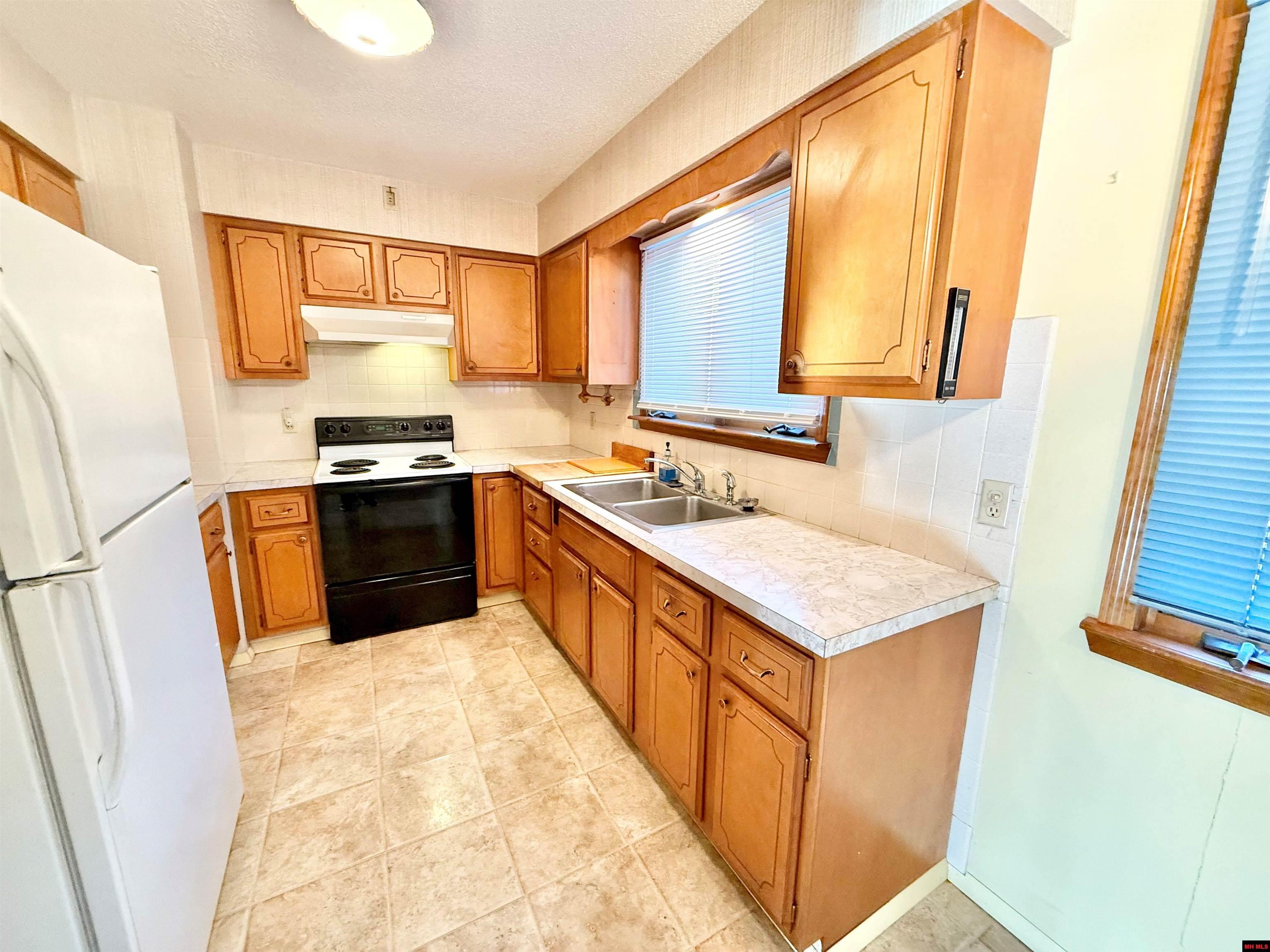 1741 Robinson Point Road