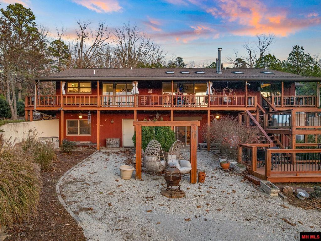 1570 Lake Point Drive