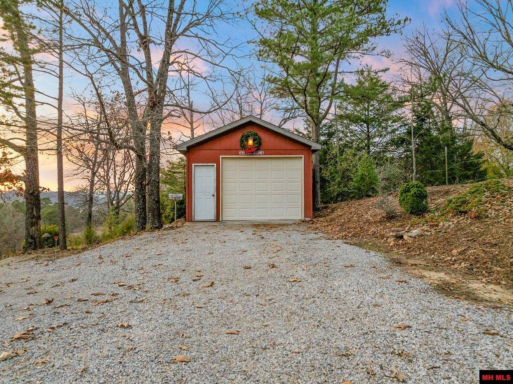 1570 Lake Point Drive