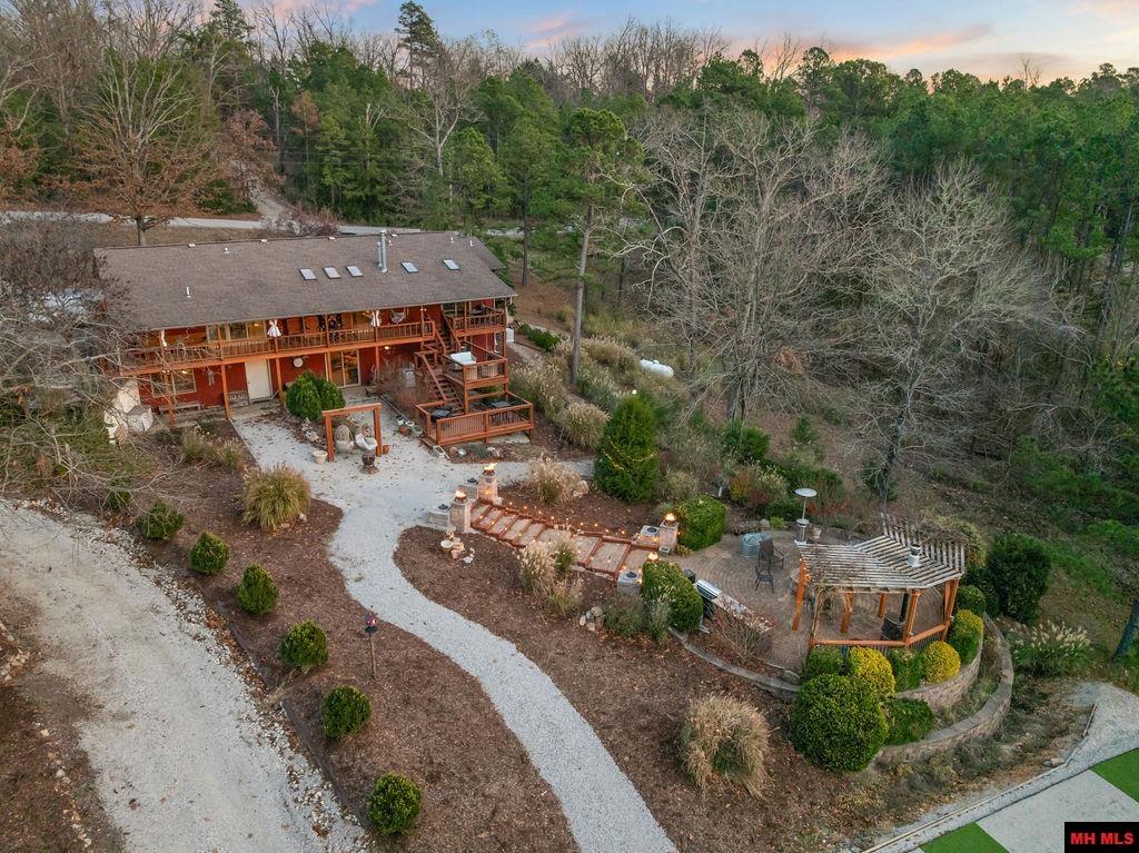 1570 Lake Point Drive