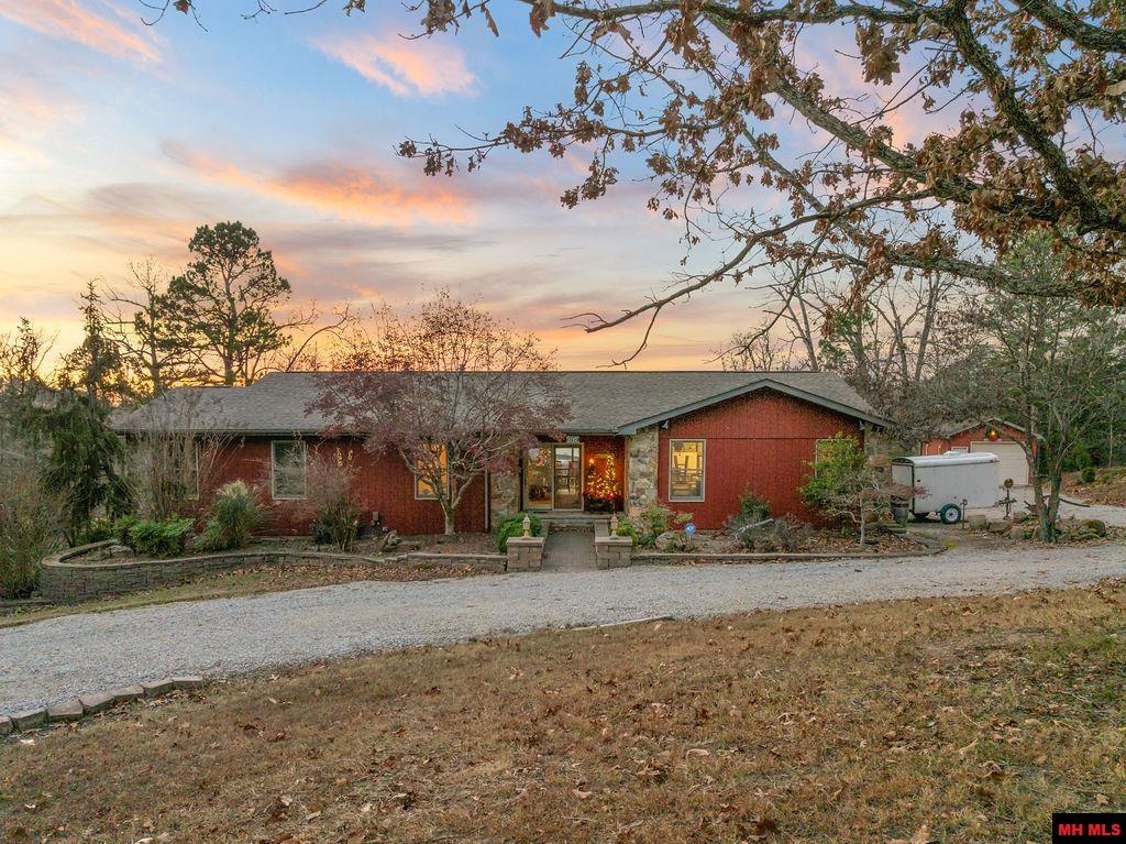 1570 Lake Point Drive