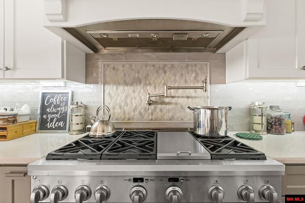 1570 Lake Point Drive