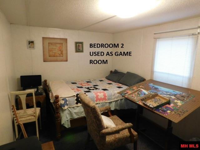 1944 Woods Point Road