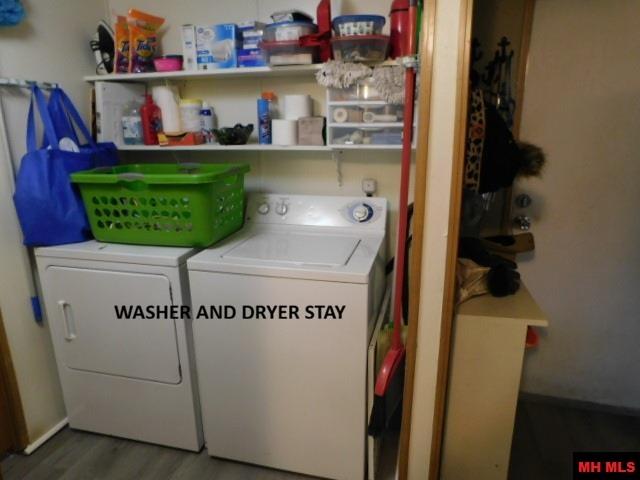 1944 Woods Point Road