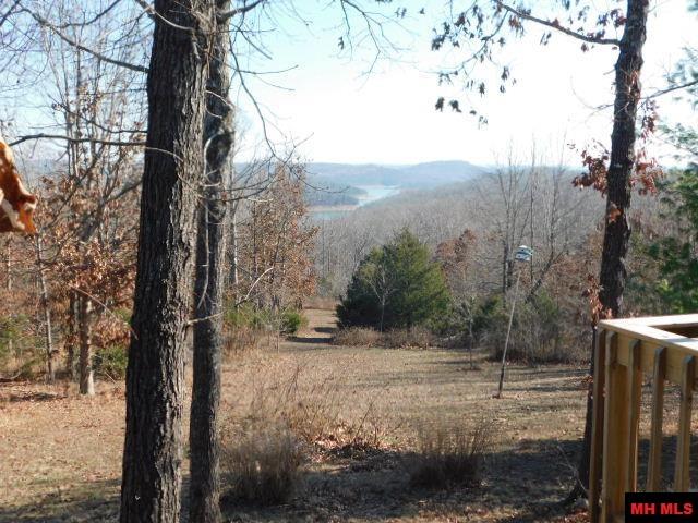 1944 Woods Point Road